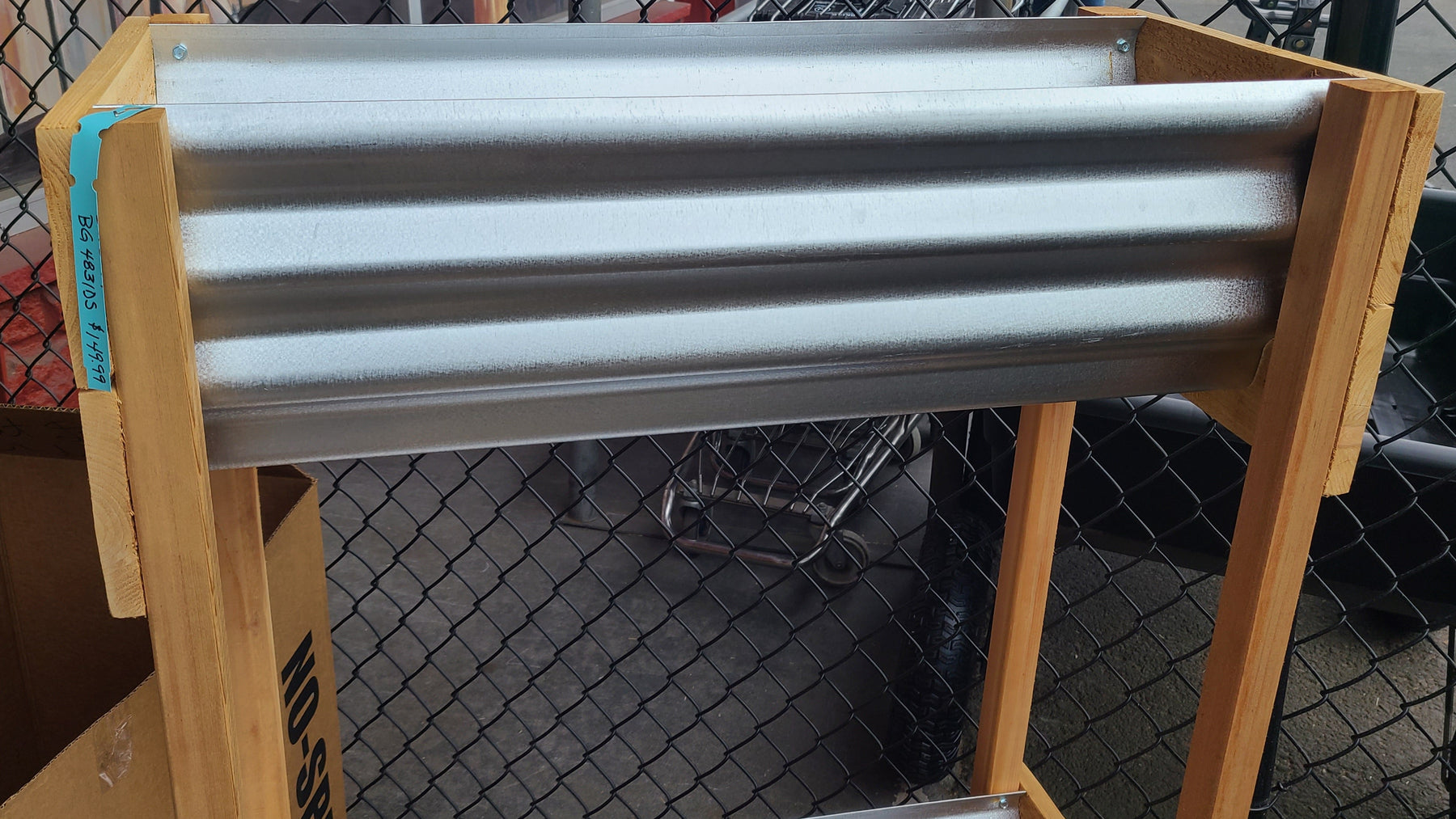 Raised metal garden bed 