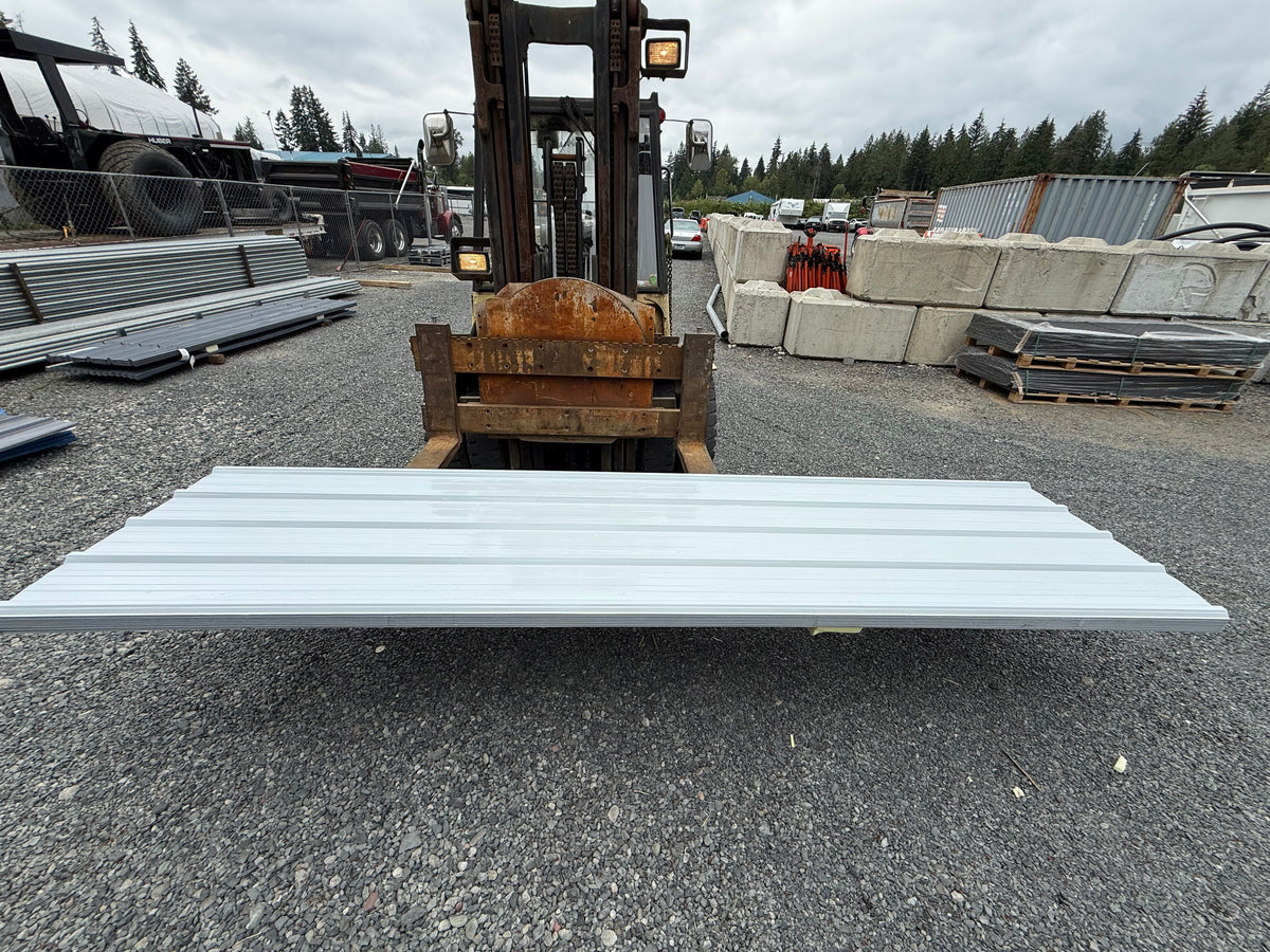 12FT x 3FT White Metal Ribbed Roofing / Siding Panels, 26 Gauge