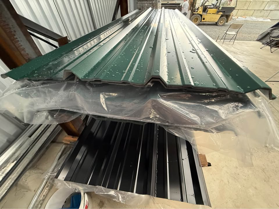 26 Gauge AG High Rib Metal Roofing Panel – Black 