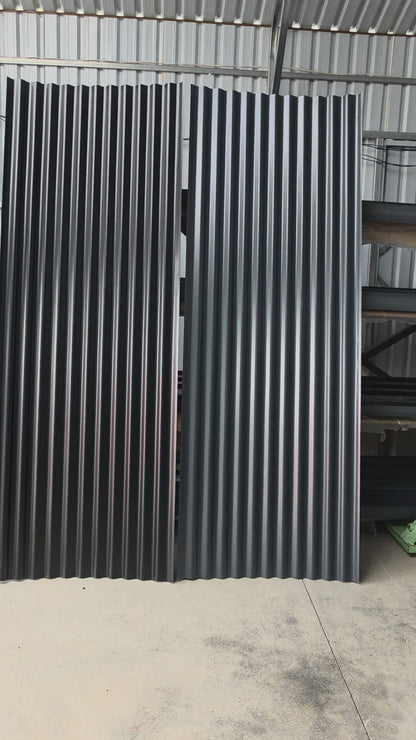 Video showing the black and dark gray panels side by side